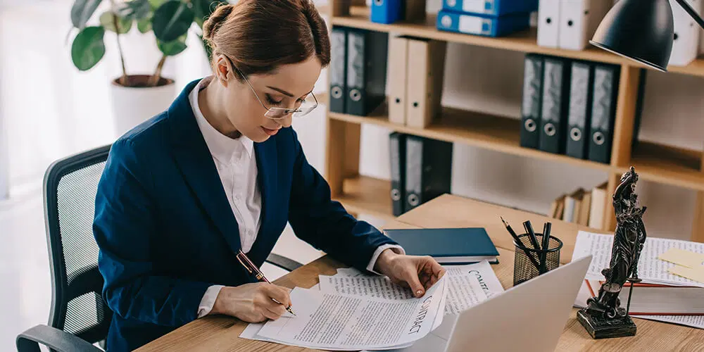 commercial lawyer Sydney